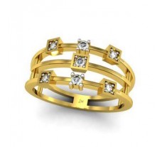 0.13 CT Natural Diamond Ring in 3.51gm Hallmarked Gold
